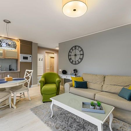 Ara Apart Hotel #2 Брашов Екстер'єр фото